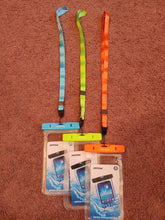 Load image into Gallery viewer, Water Resistant Phone Pouches