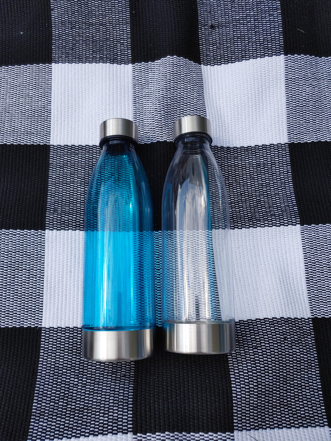 Plastic Water Bottle with Twistable Top