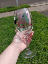 Load image into Gallery viewer, Clear Wine Glasses
